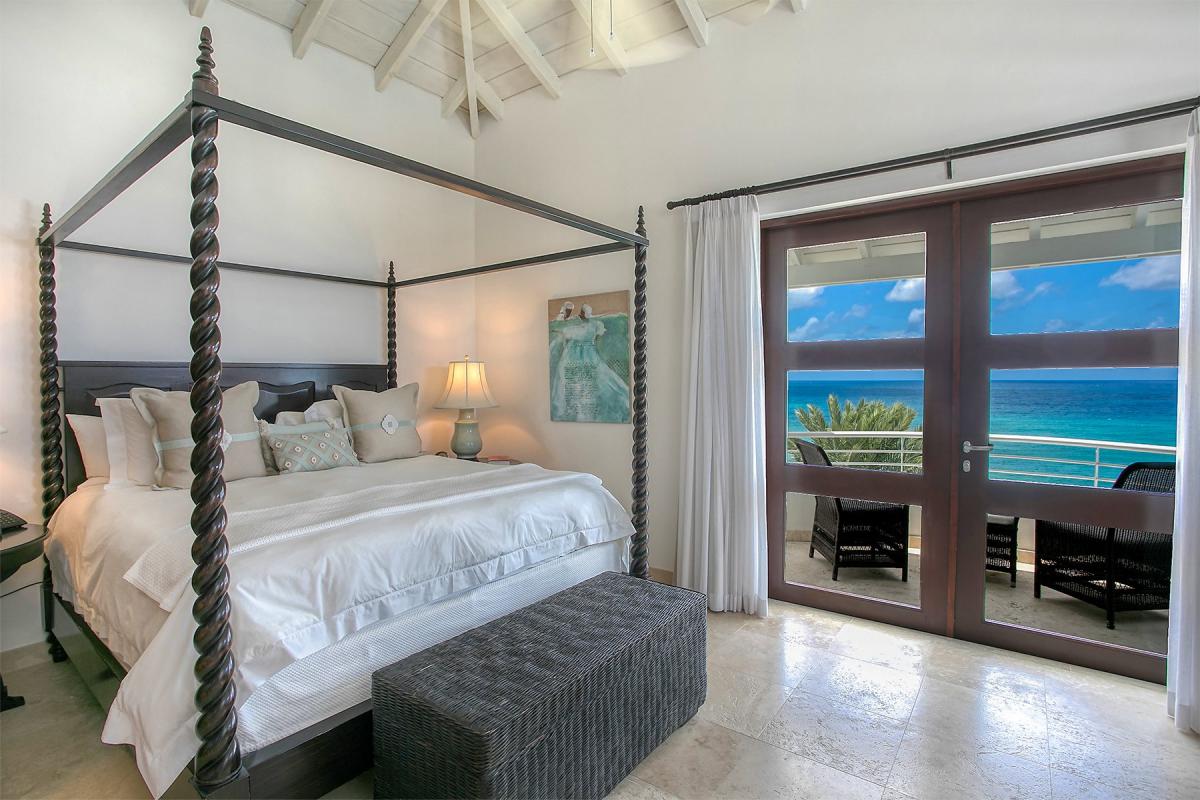 Villa Rental St Martin -Bedroom 2 with sea view